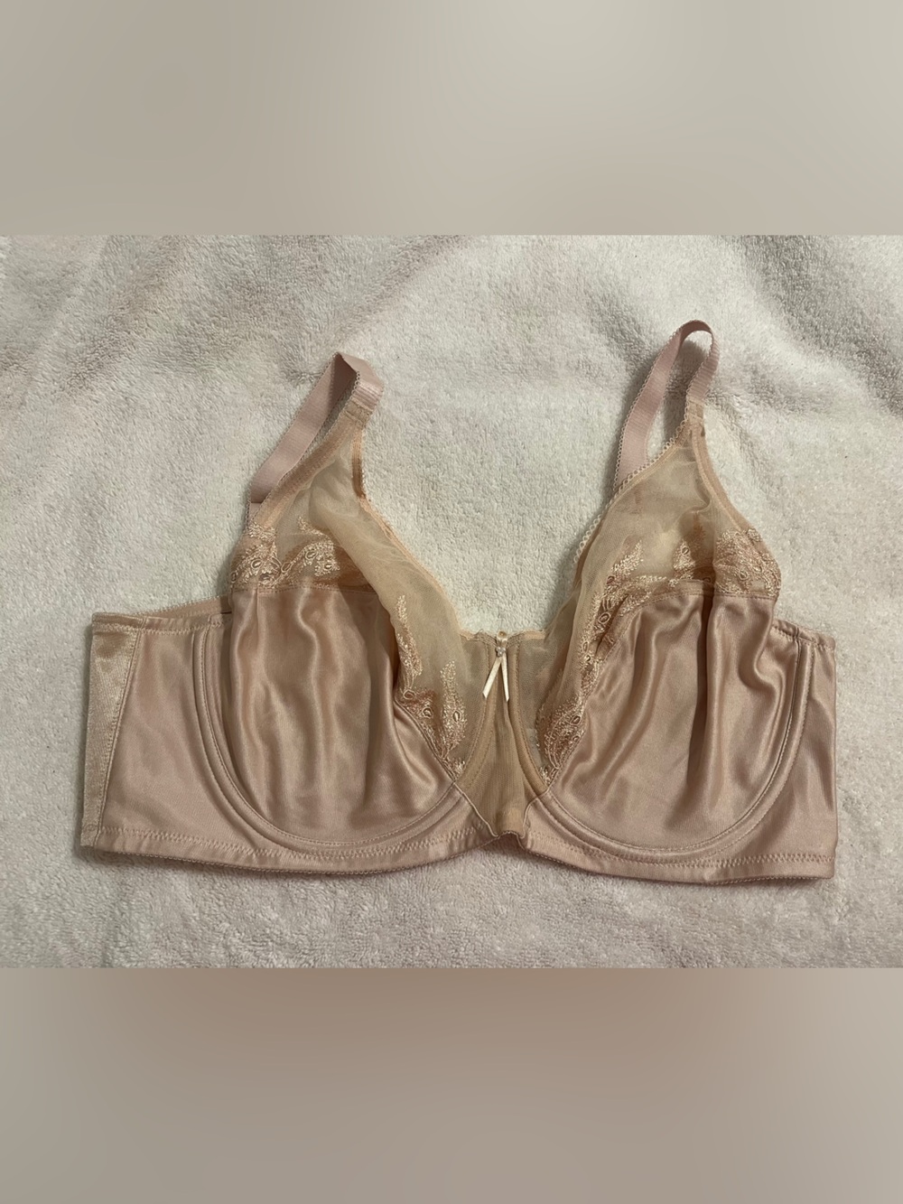 Wacoal Light Nude Tan Lace-Trim Full-Coverage Soft Cup Bra size 40DD